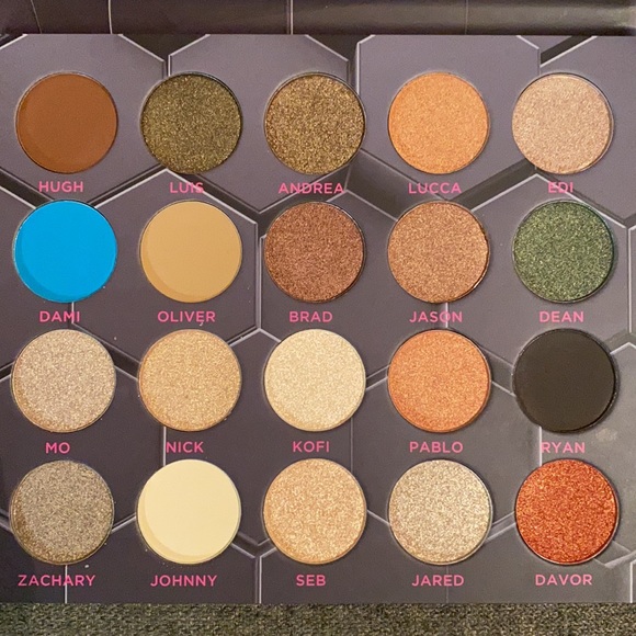 NWT Barbarella eyeshadow pallet - Picture 3 of 3